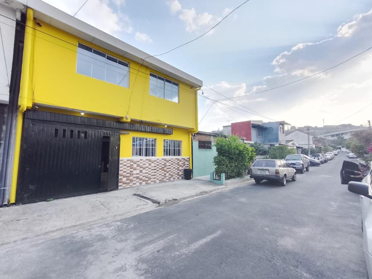Hostal Los Heroes Antiguo Cuscatlan Ngoại thất bức ảnh