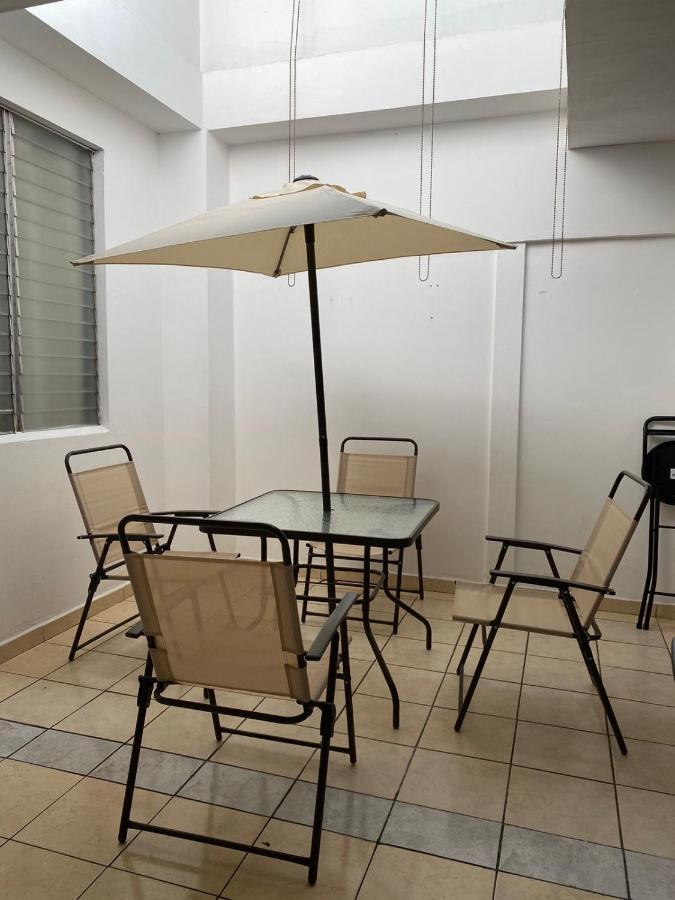 Hostal Los Heroes Antiguo Cuscatlan Ngoại thất bức ảnh